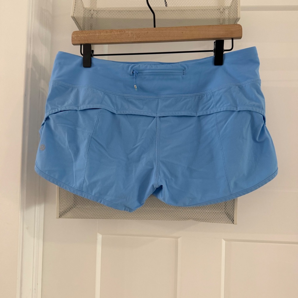Lululemon Speed Up Low-Rise Short 2.5 Light Blue Size 10